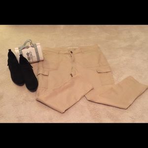 Gap Skinny Boyfriend Khaki Ankle pants